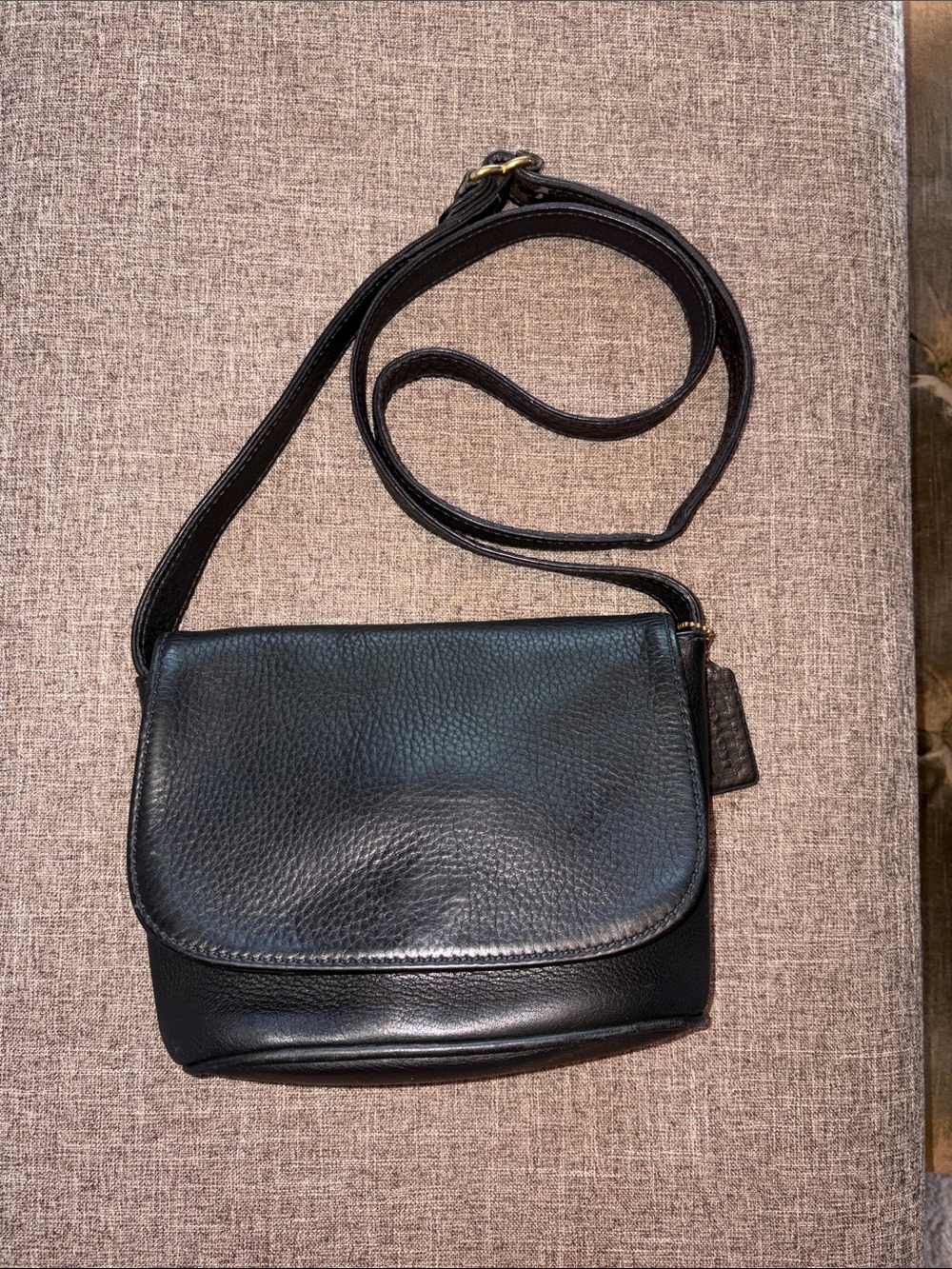 Black Leather Crossbody Bag - Classic vintage coach